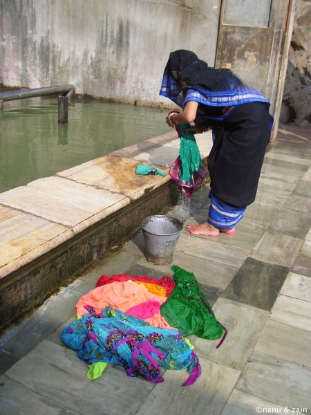 Washing in Galta Ji Kund