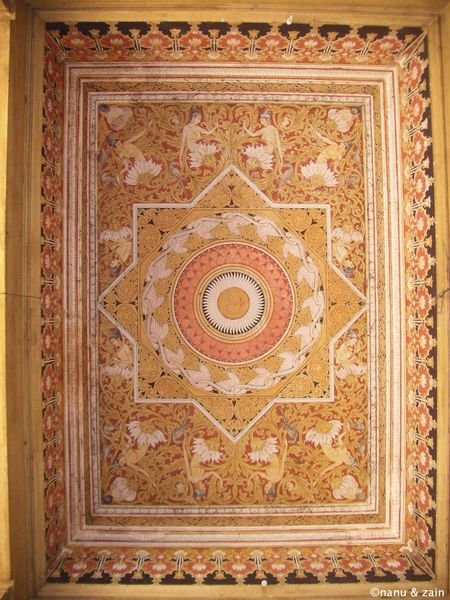 Painting on the ceiling of Kelaniya Raja Maha Viharaya - Kelaniya