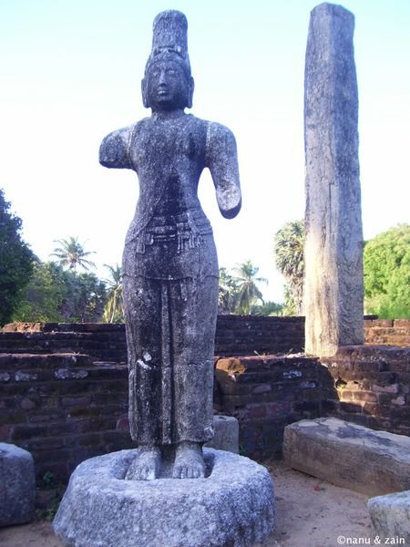 The Statue of Vihara Maha Devi - Pottuvil Point