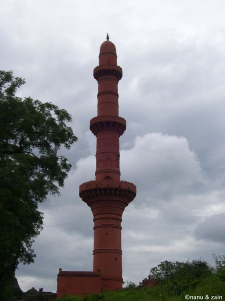 The Chand minar - Fort of Devagiri - Daulatabad