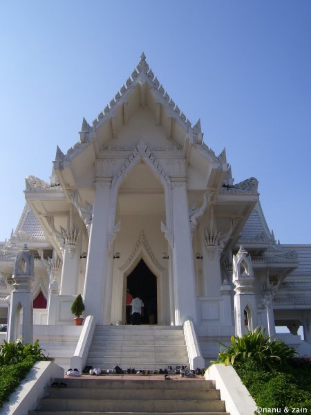 Thai Buddhist temple - Lumbini Garden