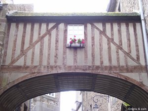 The Bridge with a roof and a flower pot