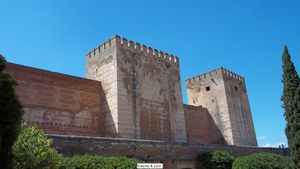 Alcazaba - Main Towers & Wall