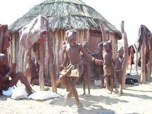 Demonstrating Himb dance