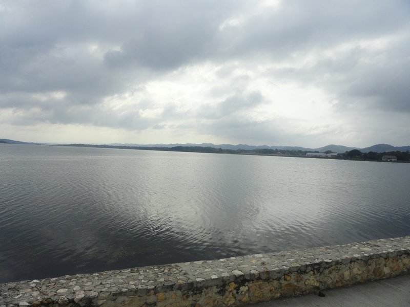 Lago Petén Itza. Flores is an island in the lake