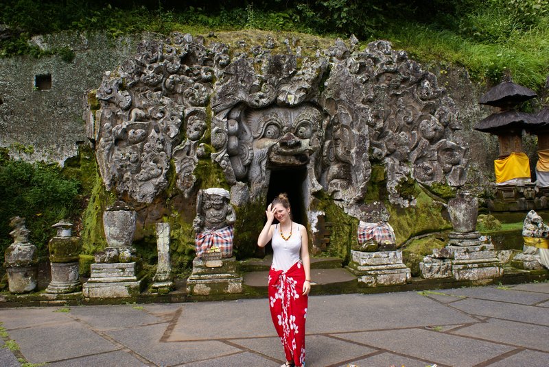 Magda vor der Elephantcave