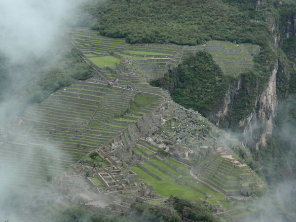 looking down from Huaynapichu
