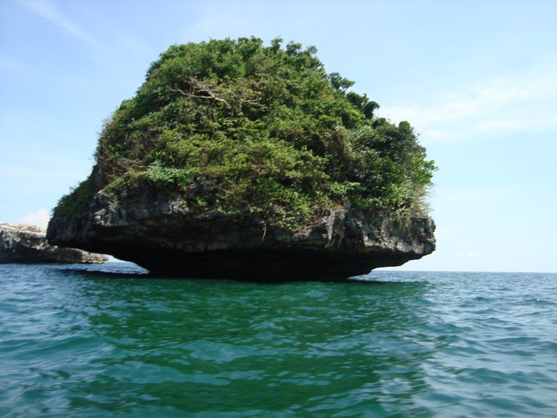 One of the hundred islands:P