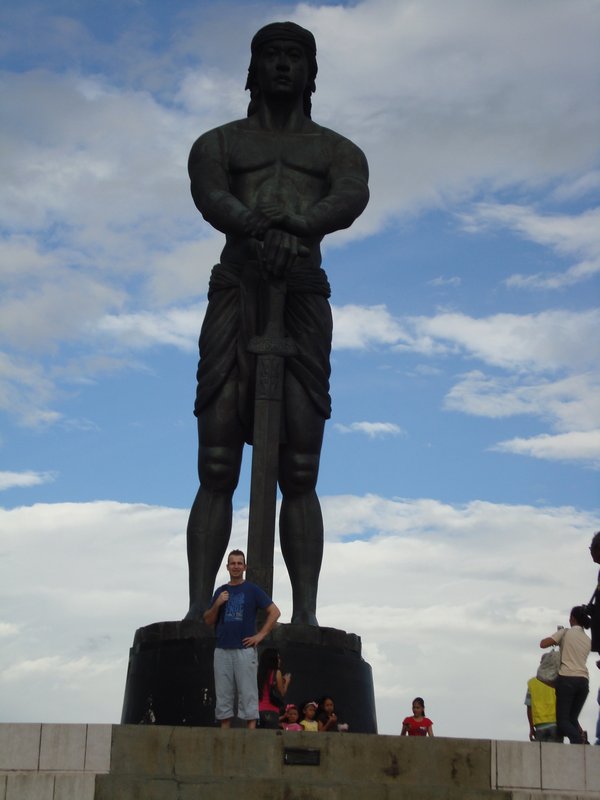 In front of the big heroe Lapu-Lapu
