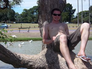 Posing in a Palermo park (1)