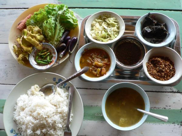 Burmese Vegetarian Option