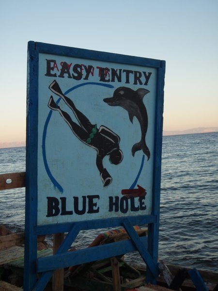 Main entry to the Blue Hole