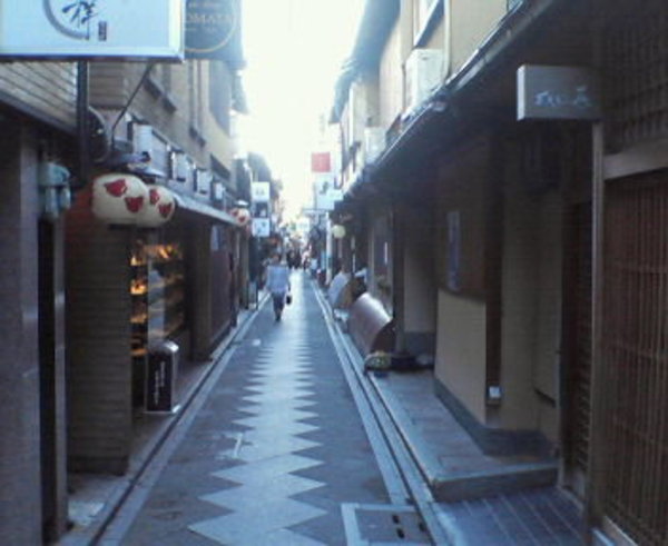 Ponto Street in the daytime