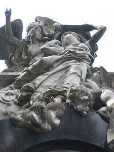 Recoleta Statue
