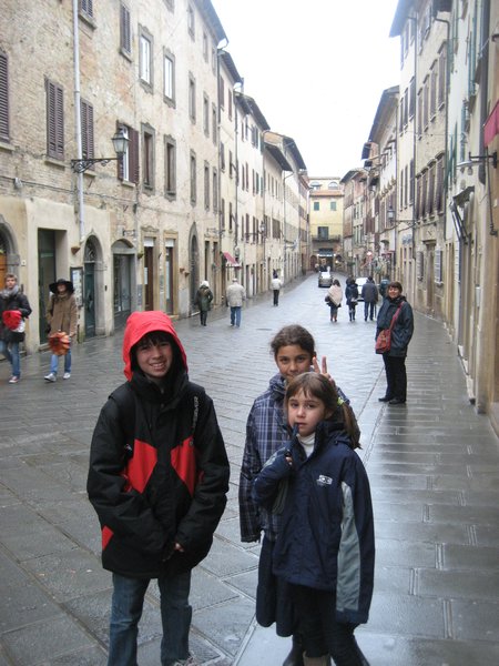 Looking for lunch at Volterra