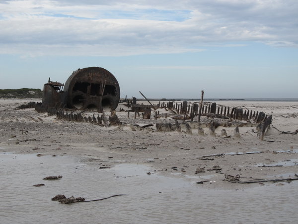 Shipwreck on Kommetjie Beach in 1900