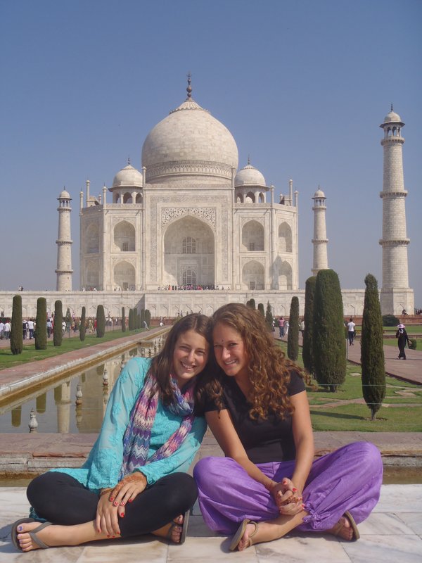 Me and Charli in front of the Taj