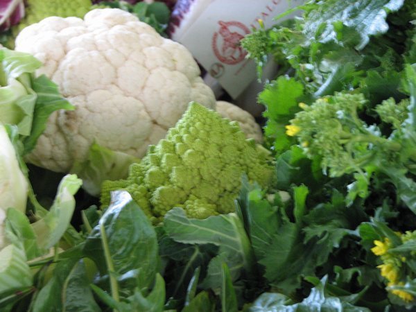 market cauliflower
