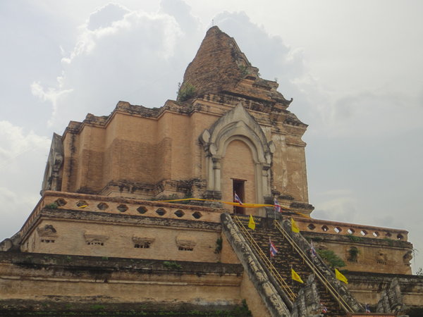 Le temple de Chedi Luang de Chiang Mai