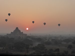 Dawn Baloon Flights over Bagan