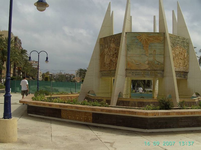 Fischer Monument Torrevieja