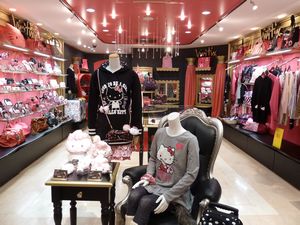 Hello Kitty Chan Store (4)