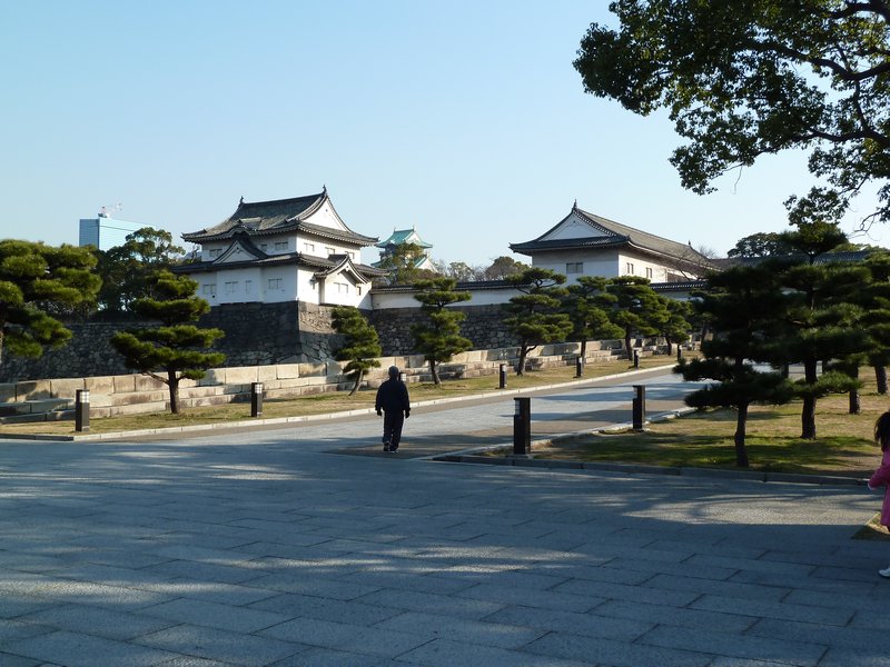 Osaka Castle Otemon Gate entrance (2)