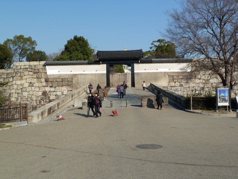 Osaka Castle entrance Sakura gate (2)
