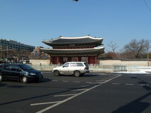 Changgyeonggung Palace Entrance (1)