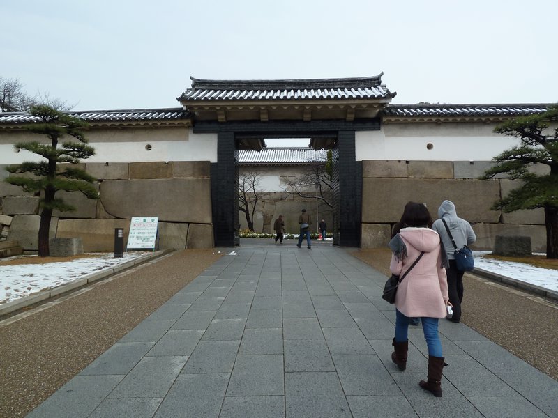 Osaka Castle Otemon Gate entrance (1)