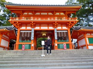 Yasaka-jinja Shrine (2)