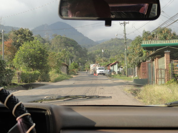 Taxi Drive Tour with Eladio of Pueblitos near San Isidro