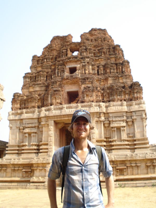 A gopuram and I