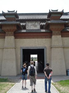 Entering the gates to Jingdi's Tomb 