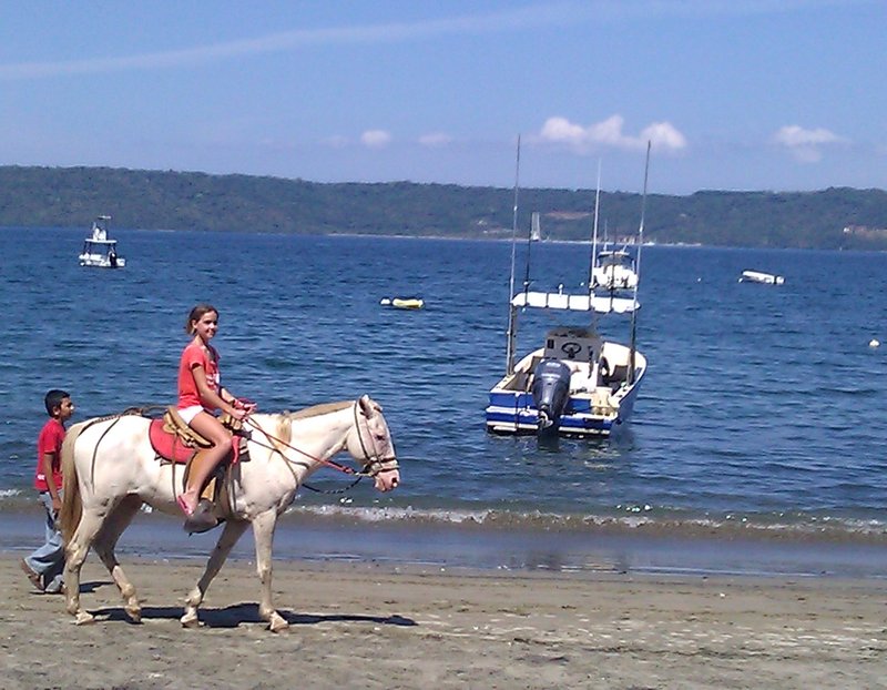 Jules on the horsey