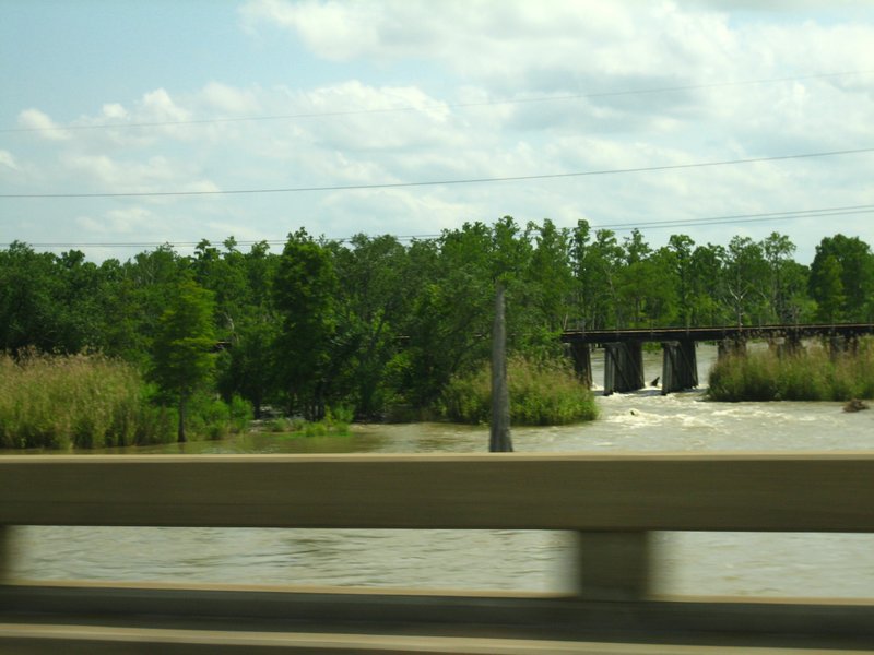 See the effects of the Mississippi flooding (4)