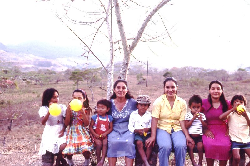 1987 Dona Irena & clan