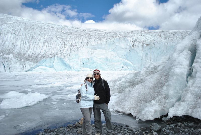 Les vainqueurs, devant le glacier du Pastoruri :) 