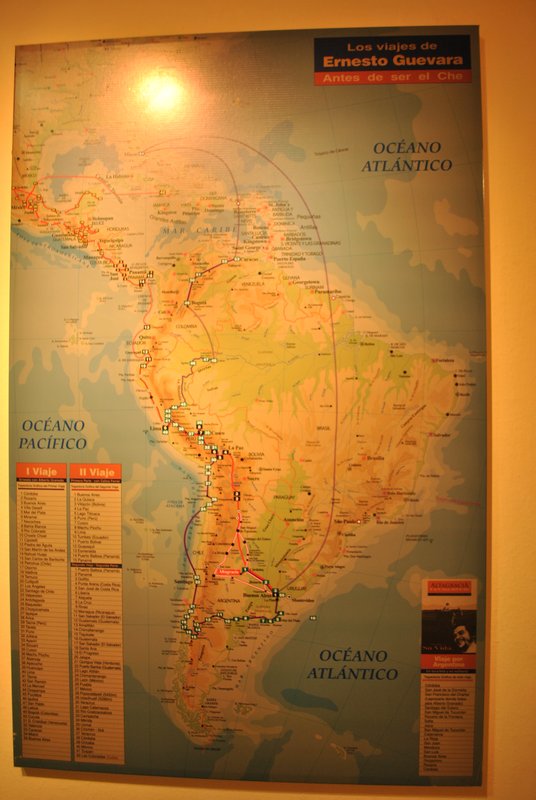 Zoomez pour observer les voyages du Che en Amérique du sud 