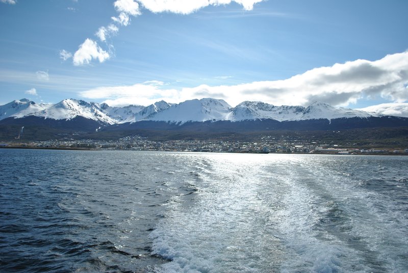 Vue d'ensemble d'Ushuaia et de la baie du même nom