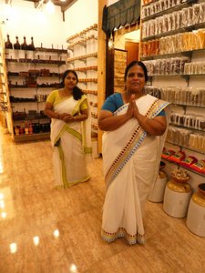 Kochi Old Town - womans cooperative outlet (4)