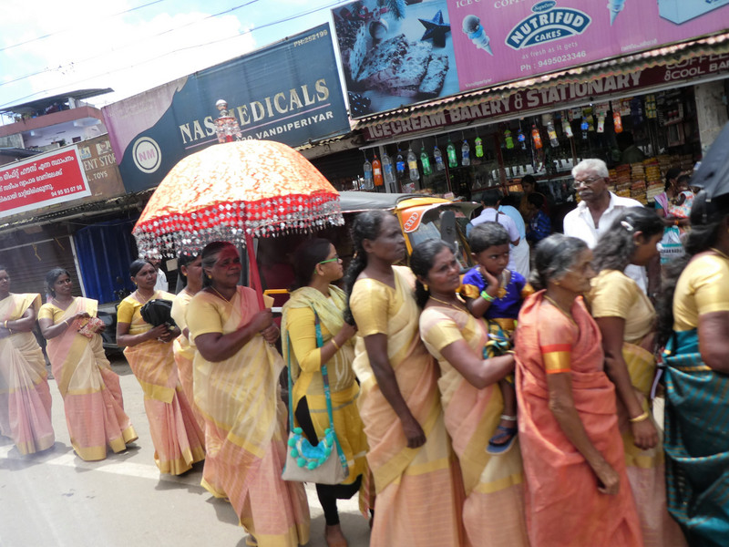 Religious parade on the way to Thekkady (11)