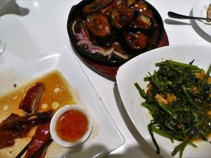 Our first dinner in Shanghai (1)