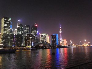 River cruise at night Shanghai (260)