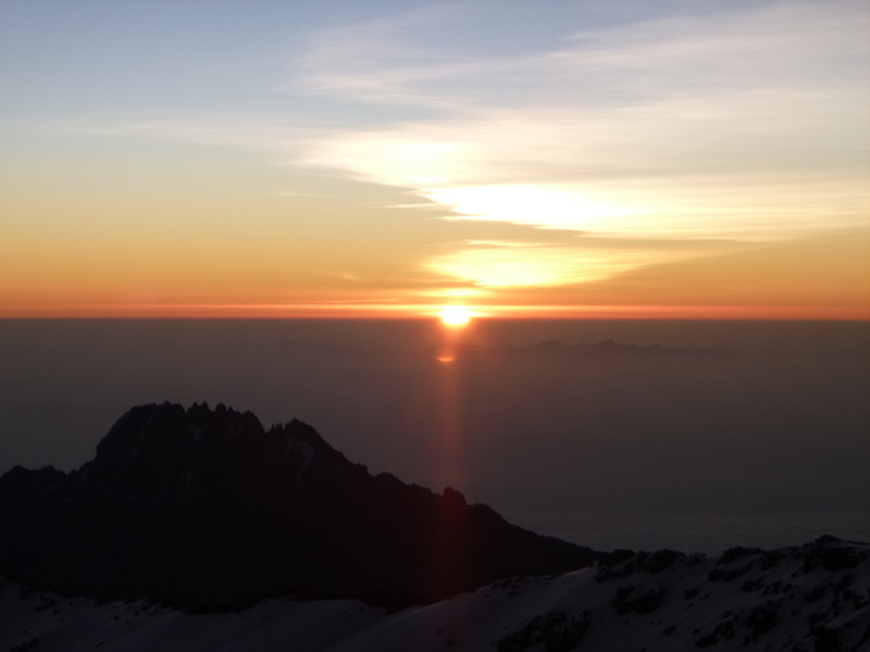 4 Sunrise from Uhuru Peak 5895m (10)