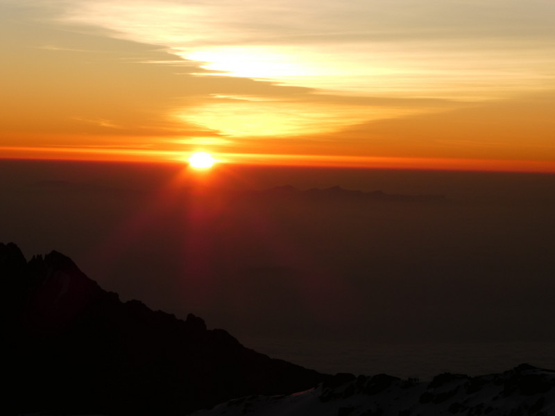 5 Sunrise from Uhuru Peak 5895m (33)