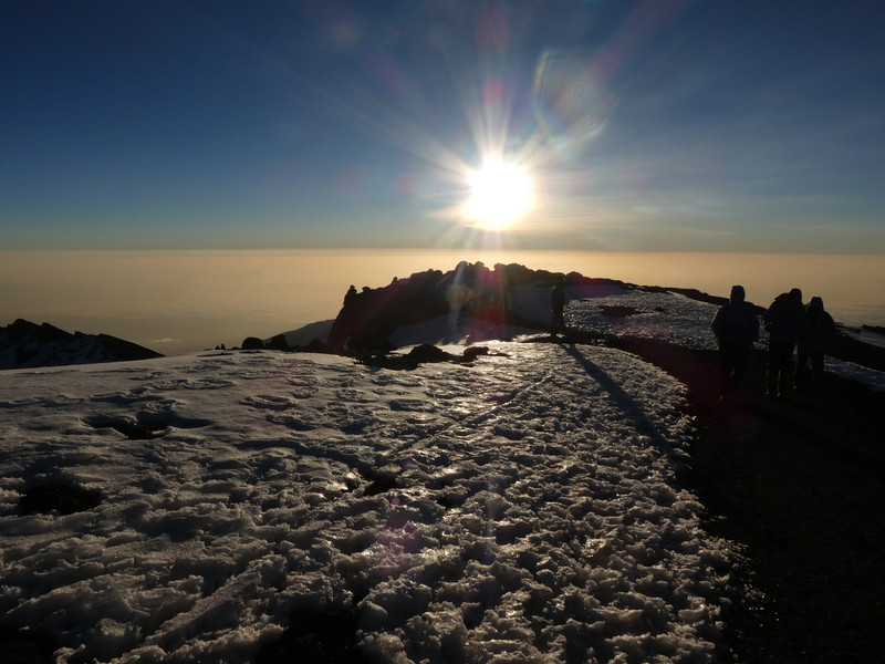11 Sunrise from Uhuru Peak 5895m (59)