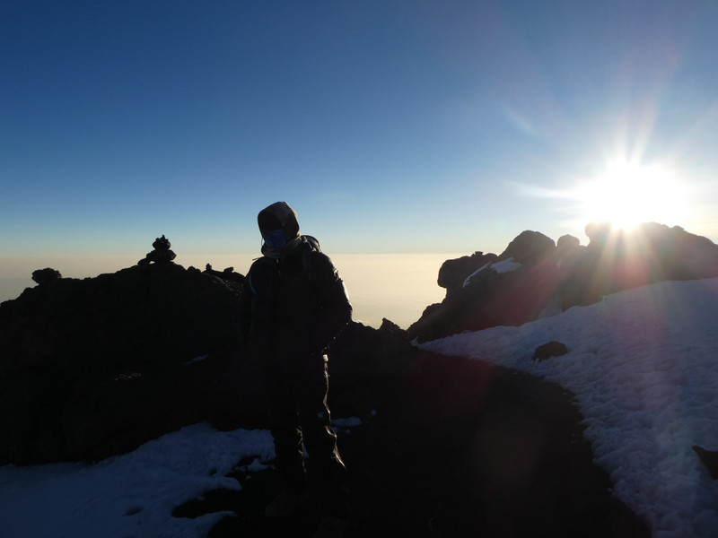 12 Sunrise from Uhuru Peak 5895m (60)
