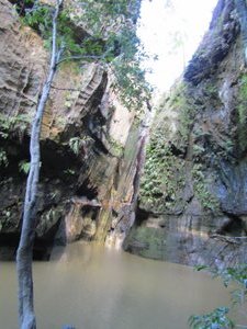 Isola NP waterfall (2)