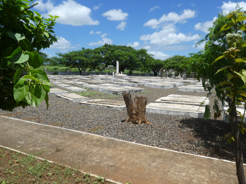 French 2nd ww cemetery in Antsiranana (Diego Suarez) (2)